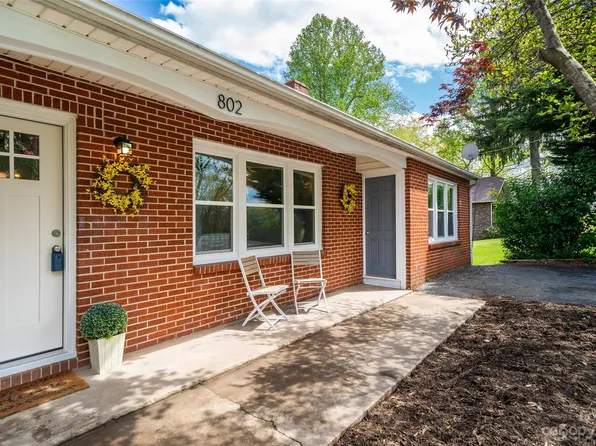 802 N Canton Rd, Canton, NC 28716