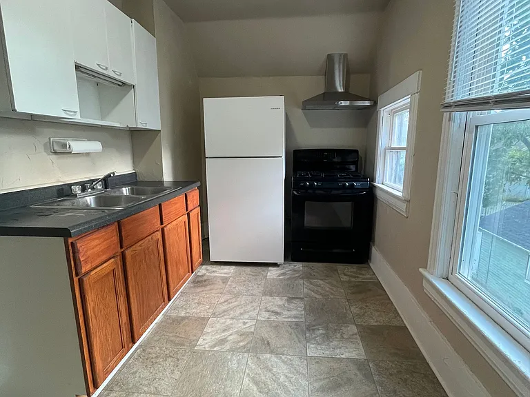 Fridge/Gas Range with Vent Hood