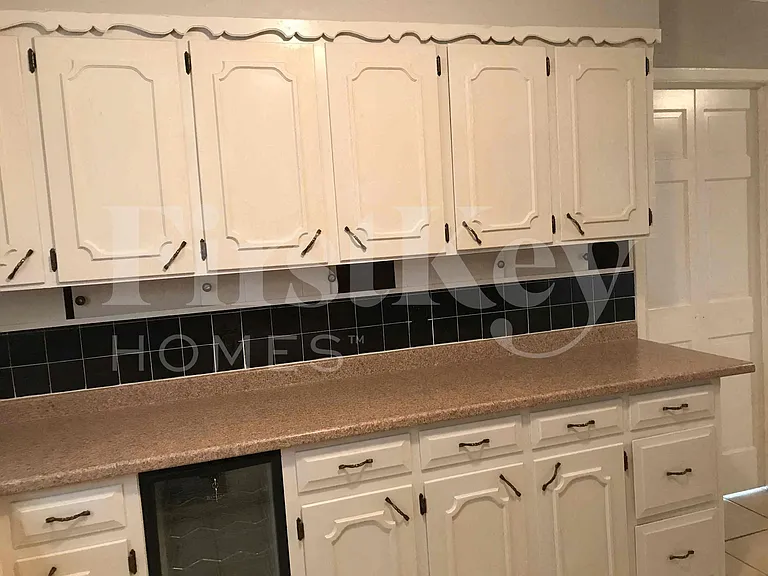 2710 Peachtree Ln — Photo 18