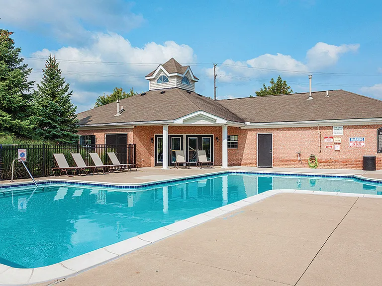 Canton Club Apartments - Canton, MI — Photo 35
