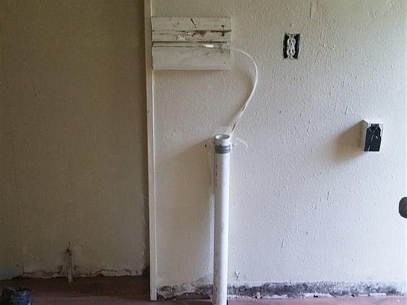 4th image of 2403 W Lakeview Ave