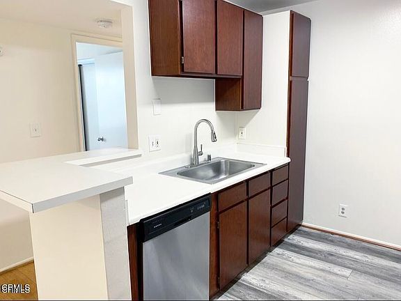 3rd image of 4018 Camero Ave #4