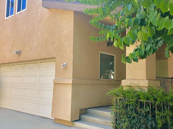 2nd image of 755 Cypress Ave
