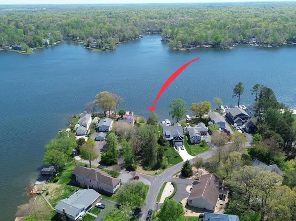 100 Flat Run, Locust Grove, VA 22508