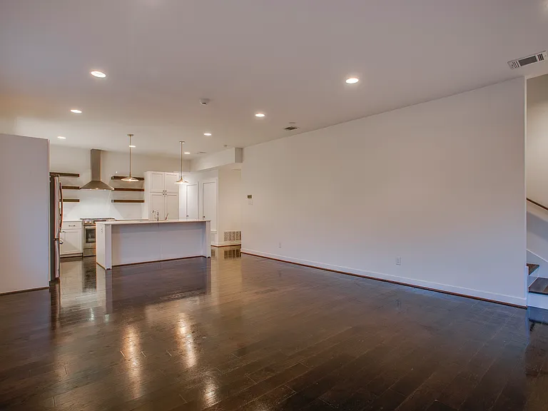 602 Finley Ct — Photo 22