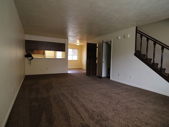 5th image of 739 Whittier St