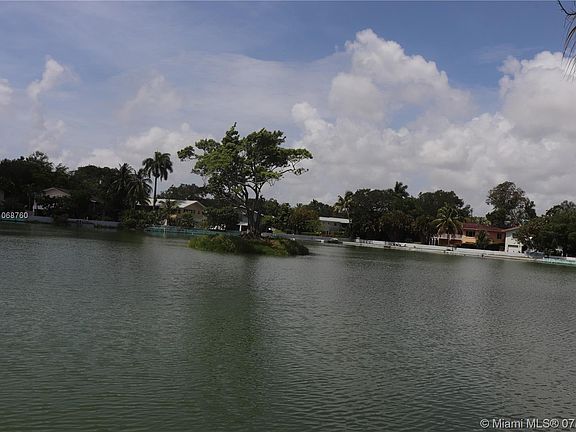 Mirror Lake