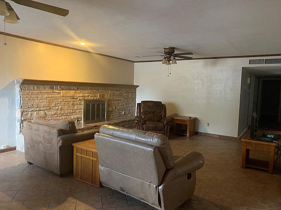 5th image of 3769 Dumont Dr