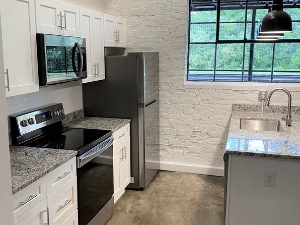 410 Wellons St #106, Suffolk, VA 23434