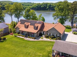 104 Island Ln, Kingston, TN 37763