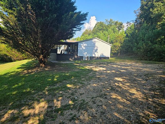 4th image of 111 Willie Harris Dr