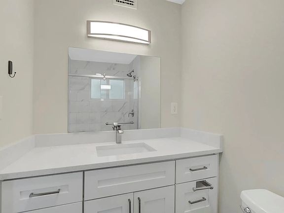 5th image of 2180 NE 5th Cir