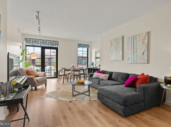 2412 17th St NW Unit 301, Washington, DC 20009