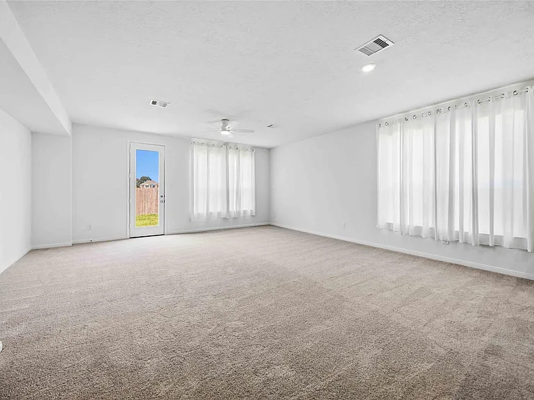 18206 Spruce Cottage Dr — Photo 19