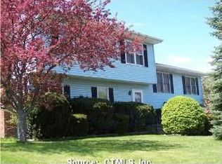 58 Heritage Dr, Waterbury, CT 06708