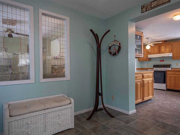 3rd image of 22 Granite Cir #24