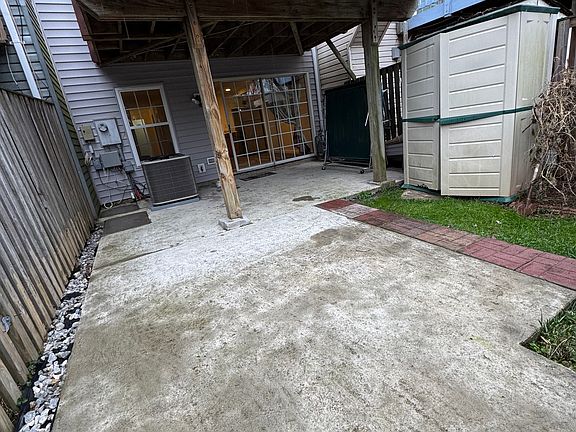 5th image of 13570 Highland Mews Ct #Basement