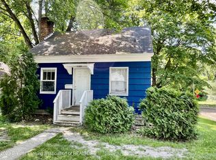 2100 Donora St, Lansing, MI 48910