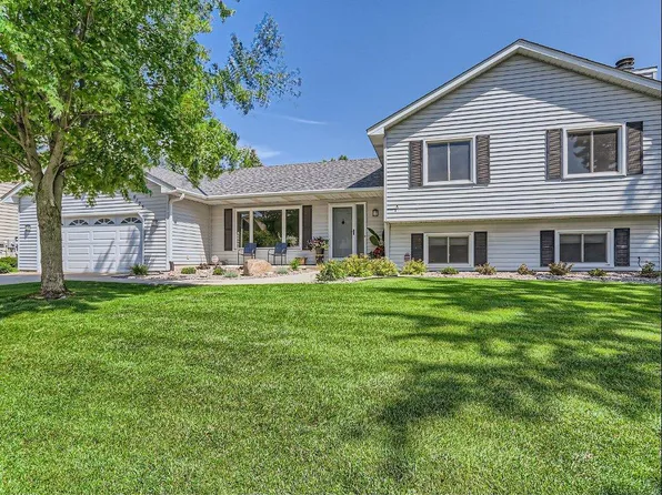 6125 Falcon Ridge Trl, Apple Valley, MN 55124