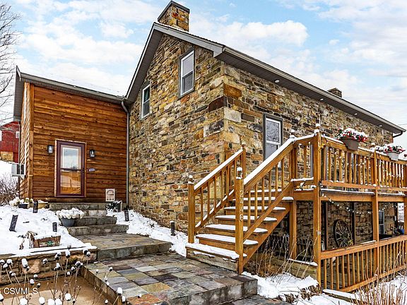 2nd image of 2446 Center Rd