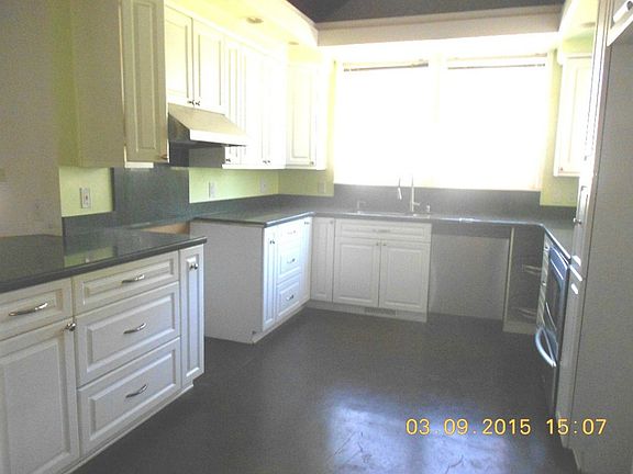 4th image of 1516 Mount Baker Hwy