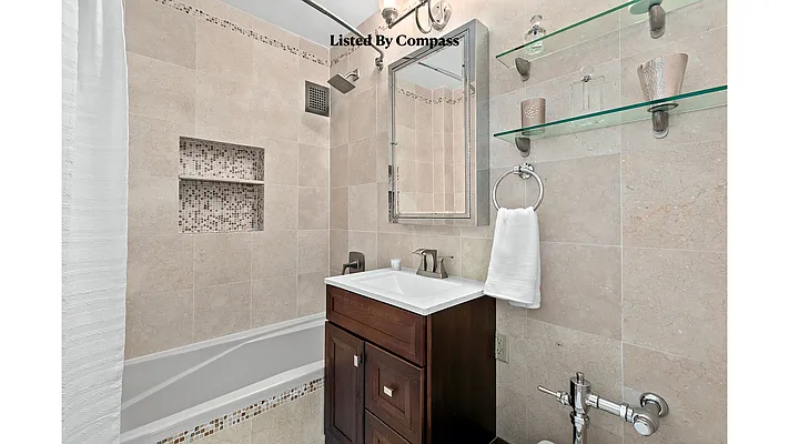 Sold by Compass | media 9