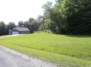 154 Brookfield Ln, Murray, KY 42071