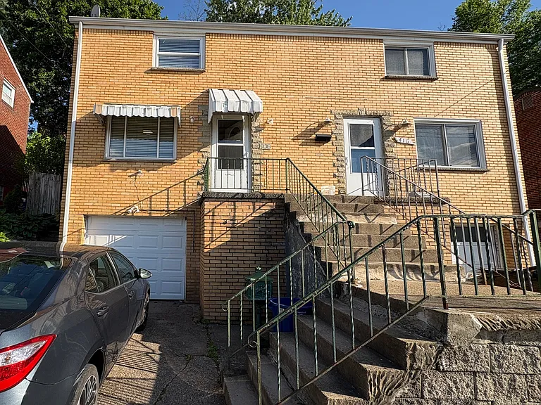 420 Brookline Blvd — Photo 1