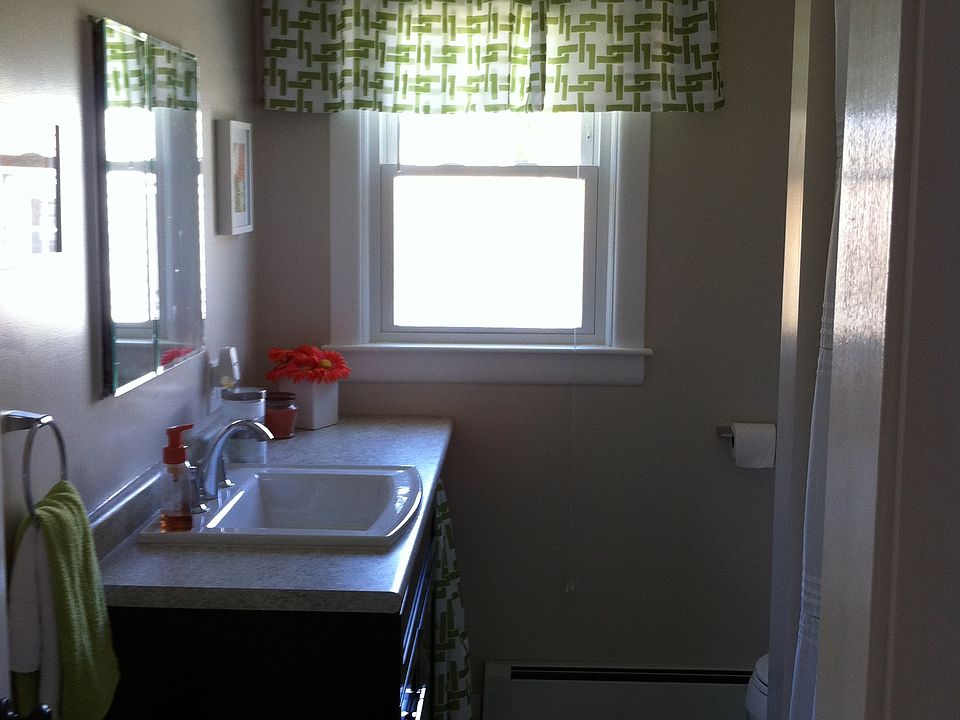 2nd image of 2 Perry Ave