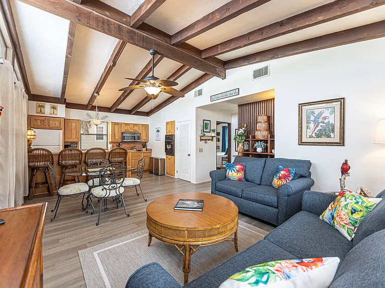 5372 Palmetto St — Photo 8