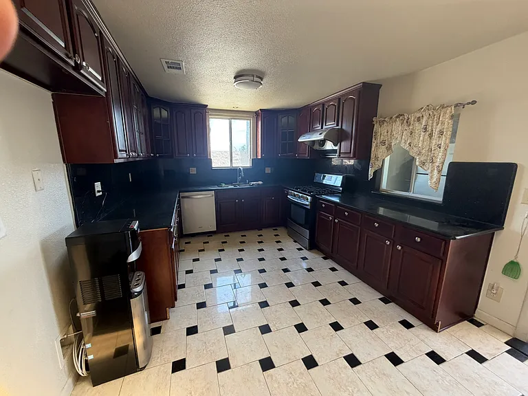 25212 N Cherokee Ln — Photo 4