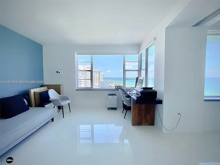5255 Collins Ave #9E — Photo 23