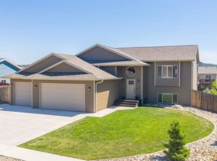 10098 Ventura Ln, Summerset, SD 57718