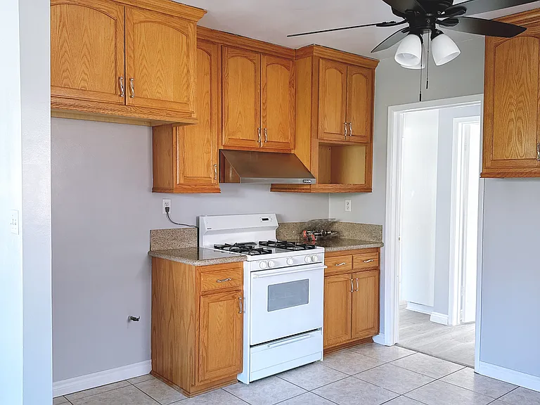 1537 Potrero Grande Dr — Photo 4