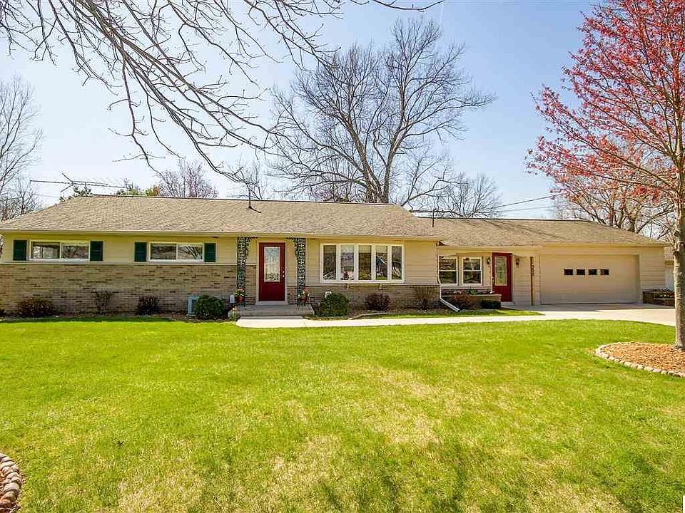 1st image of 350 Cedar Dr