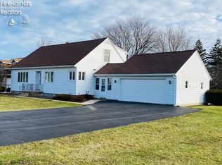 1009 N Brush St, Fremont, OH