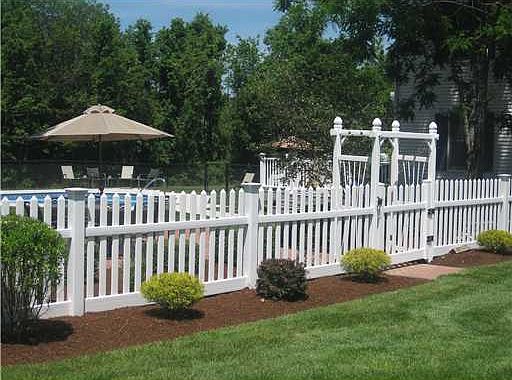 4th image of 55 Connors Farm Dr