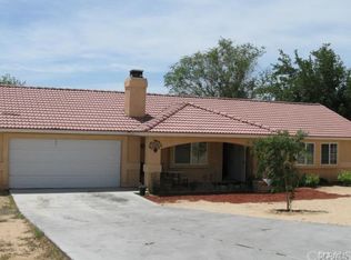 16293 Molino Dr, Victorville, CA 92395