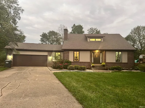 4220 E Maple Manor Pkwy, Muncie, IN 47302