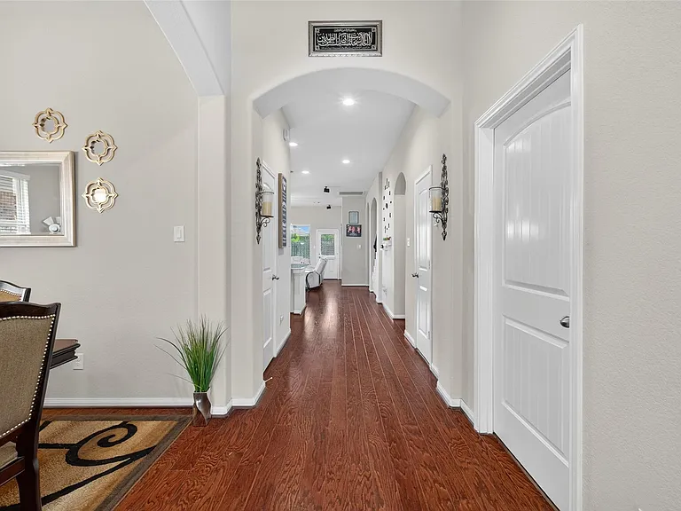 13935 Manobrook Ct — Photo 9