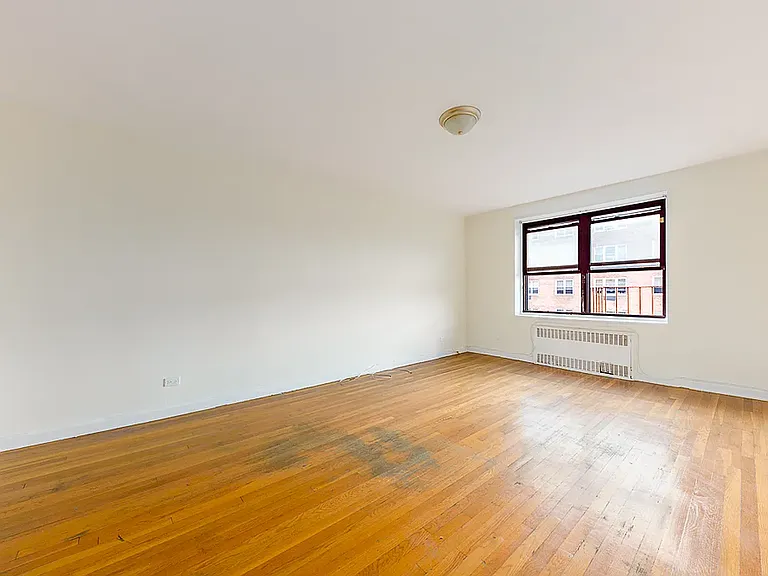 3415 Parsons Blvd #5O — Photo 4