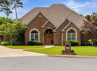 127 Grenoble Cir, Maumelle, AR 72113
