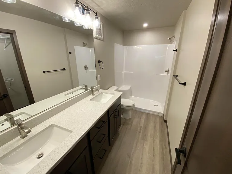 Unit Photo
