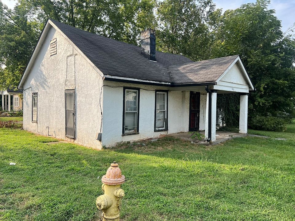 2nd image of 801 Lee St