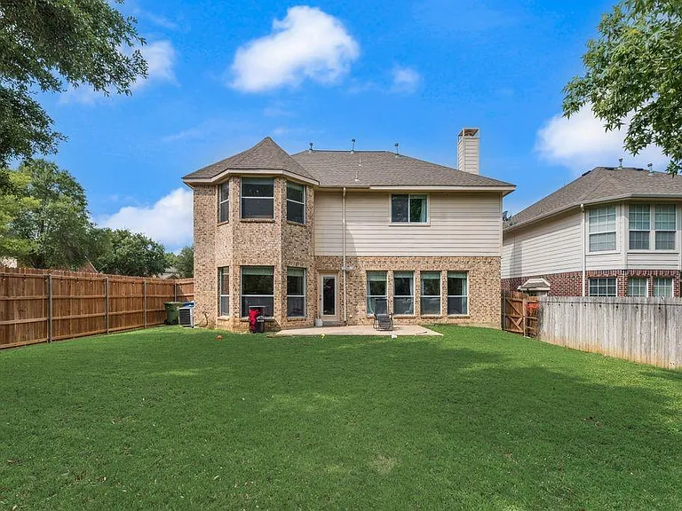 4104 Tiffany Dr — Photo 16