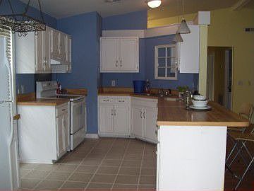 http://www.propertyboss.net/CustomerImages/SWEYER_71385/media/Properties/3606%20Sutton%20Drive\/zsma