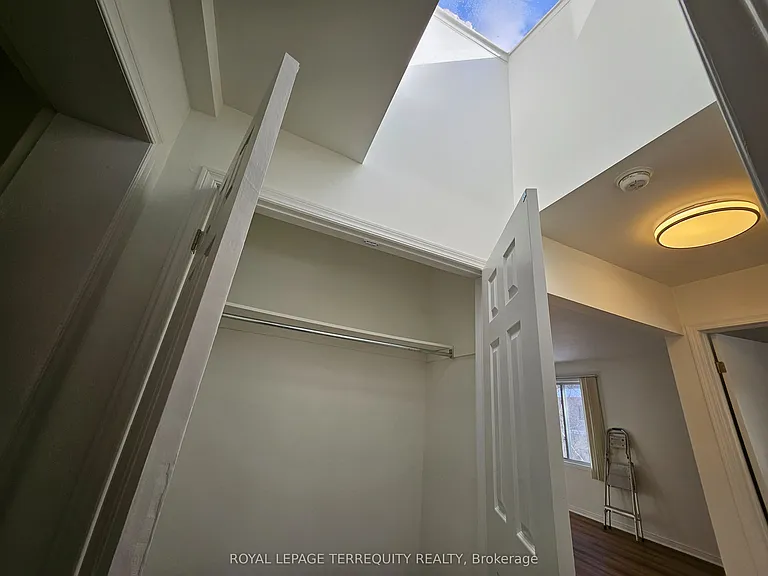 557 Lawrence Ave W — Photo 11