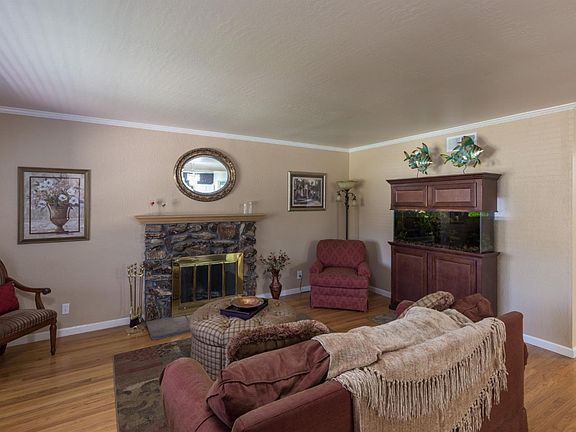 5th image of 206 Omira Dr