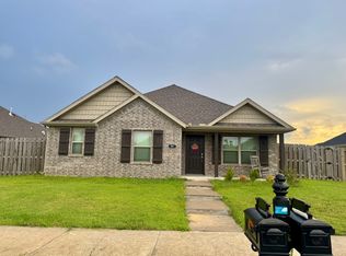 97 N Hinsdale Ave, Fayetteville, AR 72704