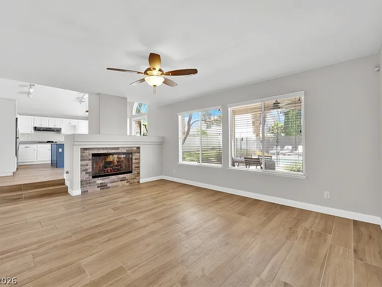 8112 Tropic Isle Cir — Photo 17